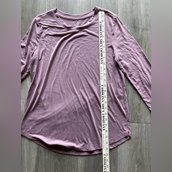 SO Favorite Long Sleeve Crew Neck Light Purple Juniors Medium - Picture 5 of 6